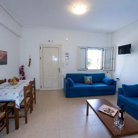 Manoleas - 3 Apartment